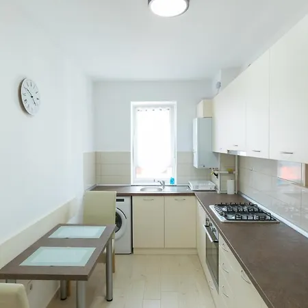 Lara Luxury B46 Brasov