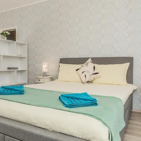 Lara Luxury B46 Brasov